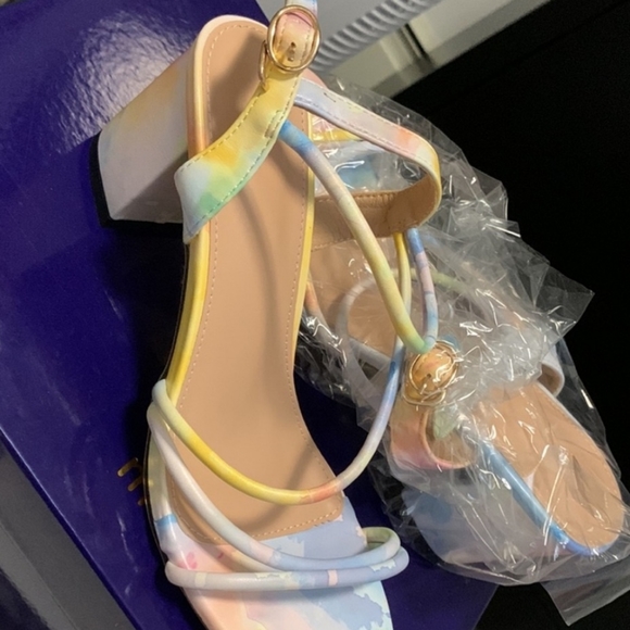 New SHEIN tie dye mini heels women's Sandals, Size 7.5 - Picture 1 of 3